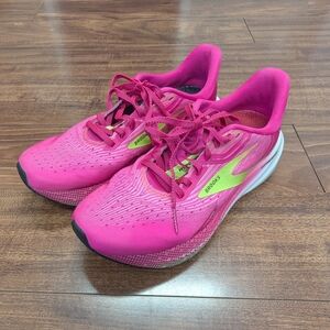 Brooks Women's Pink and Green Athletic Shoes